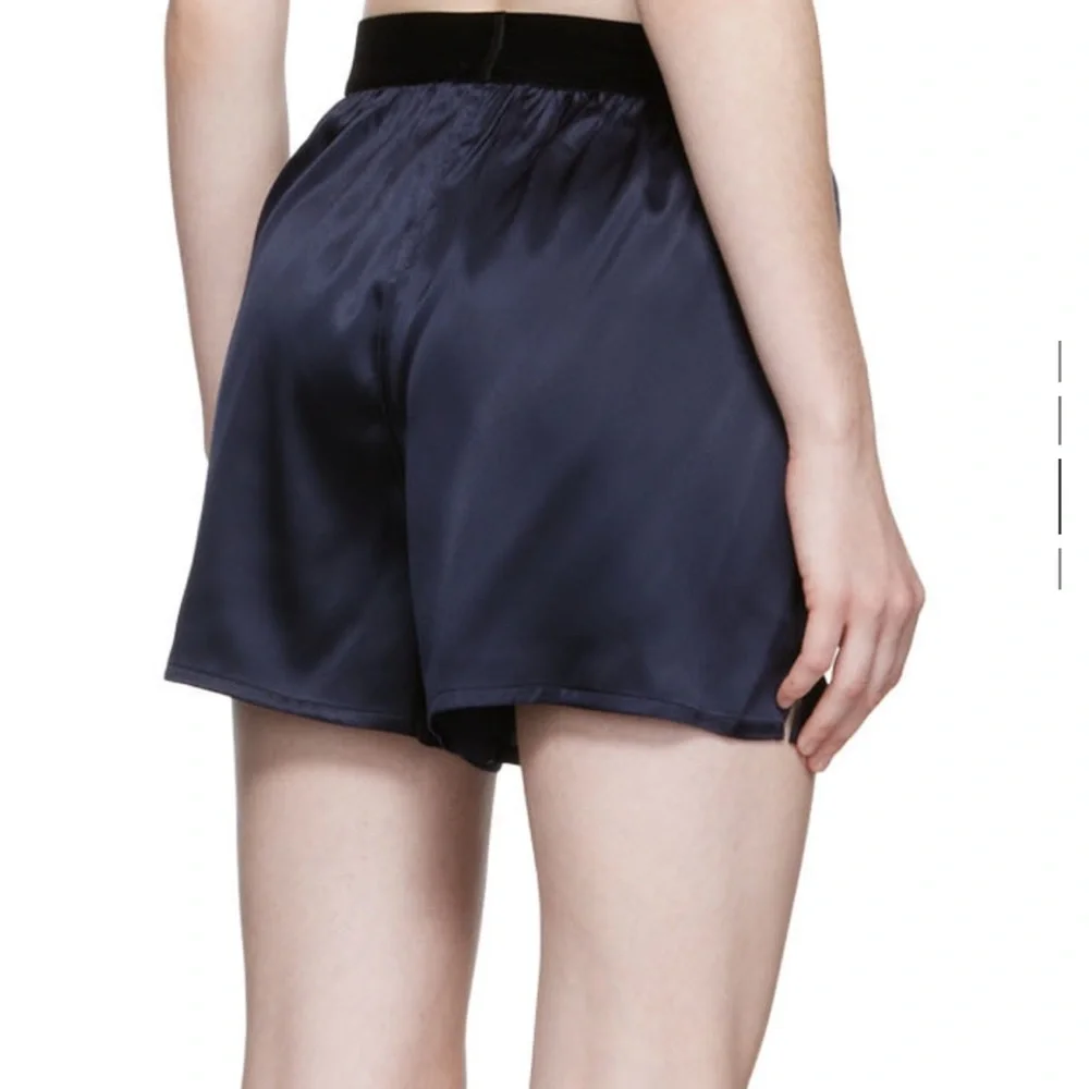 Tom Ford silk shorts. - Picture 3 of 8